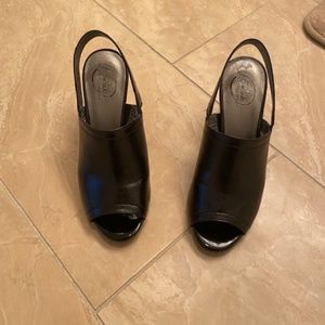 😁 4/$10 Life Stride Candee black heels